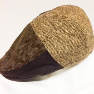Brown herringbone tweed houndstooth newsboy hat